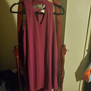 Magenta keyhole flowy dress